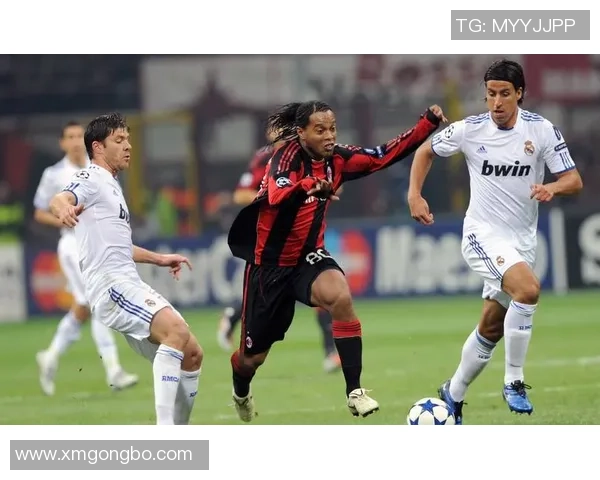 足球明星时尚走秀展现真实魅力与风采的精彩瞬间